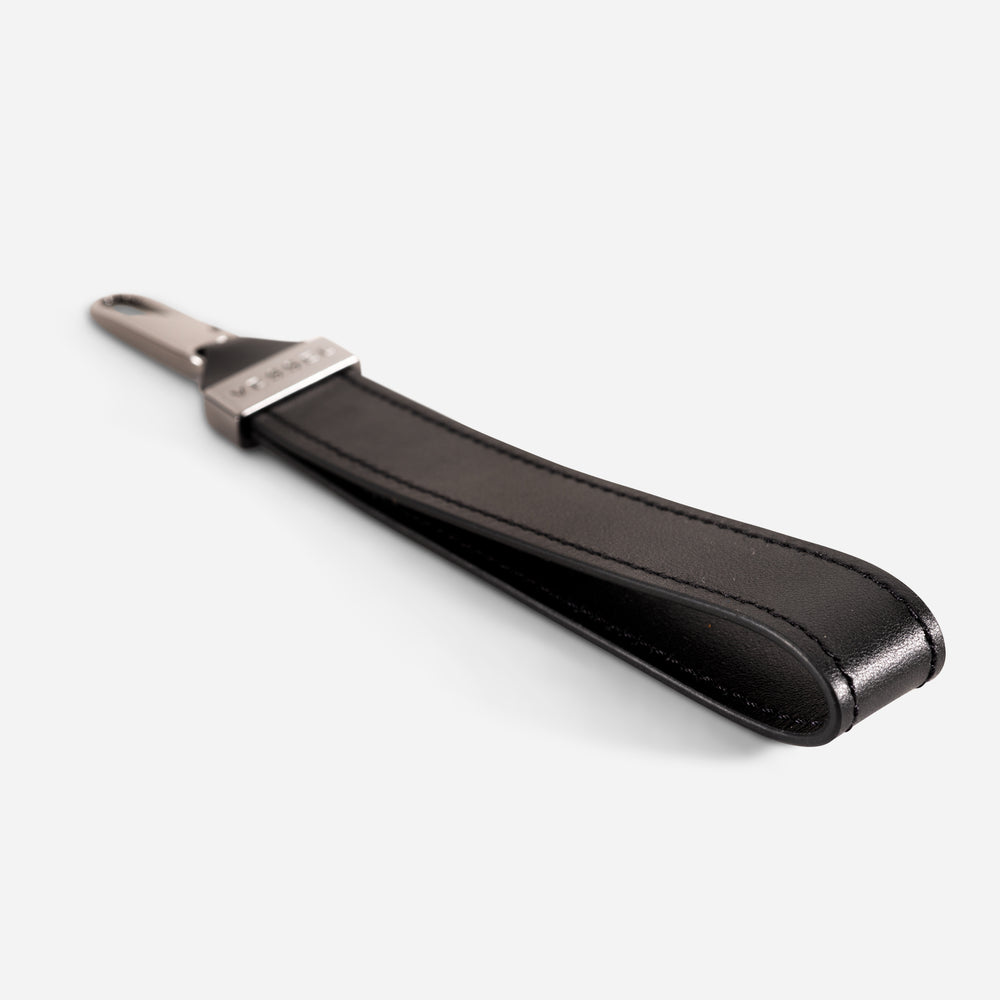 Leather Loop Pull in Black