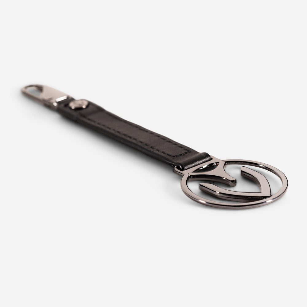 Medallion Logo Pull in Black