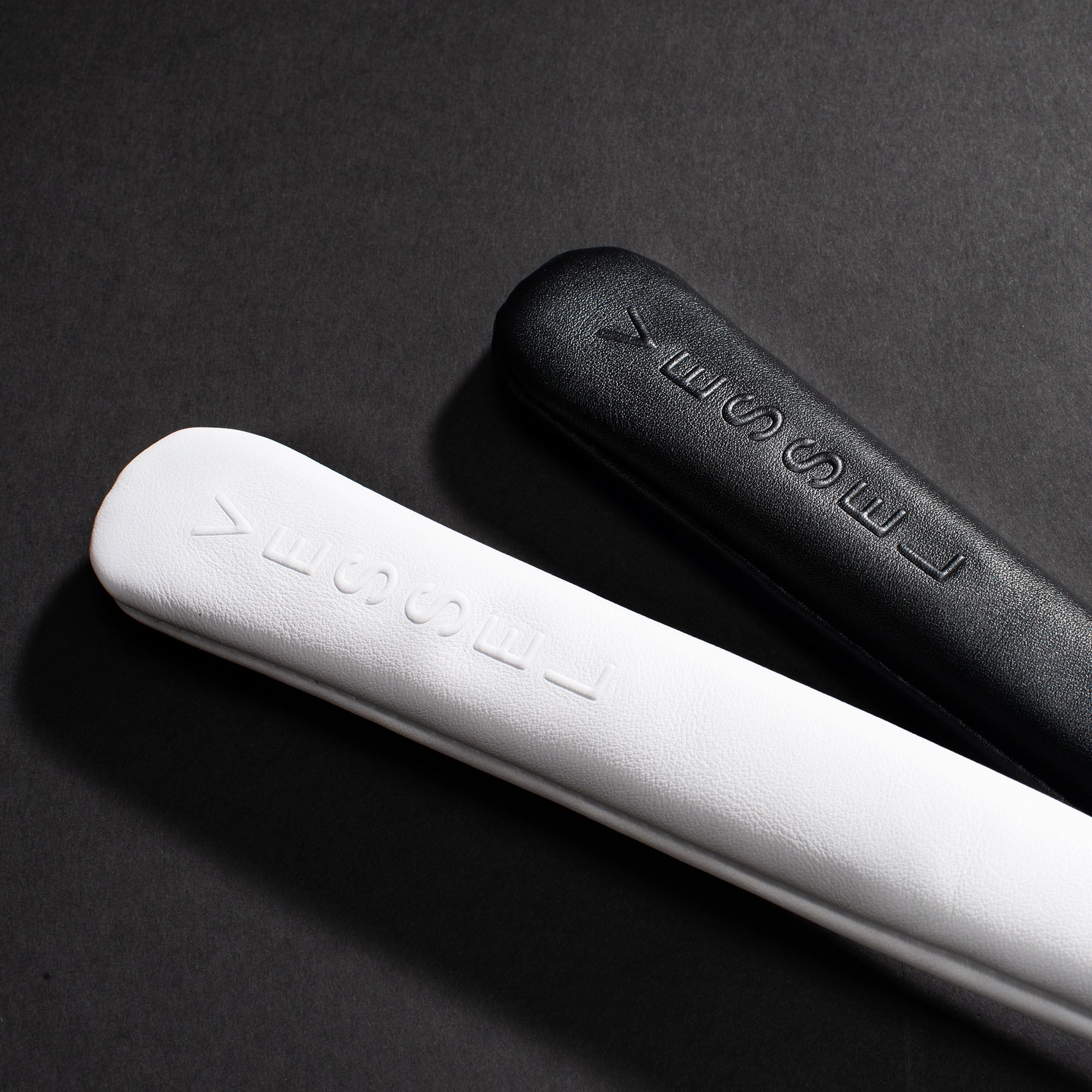 Embossé Alignment Stick Cover in Black