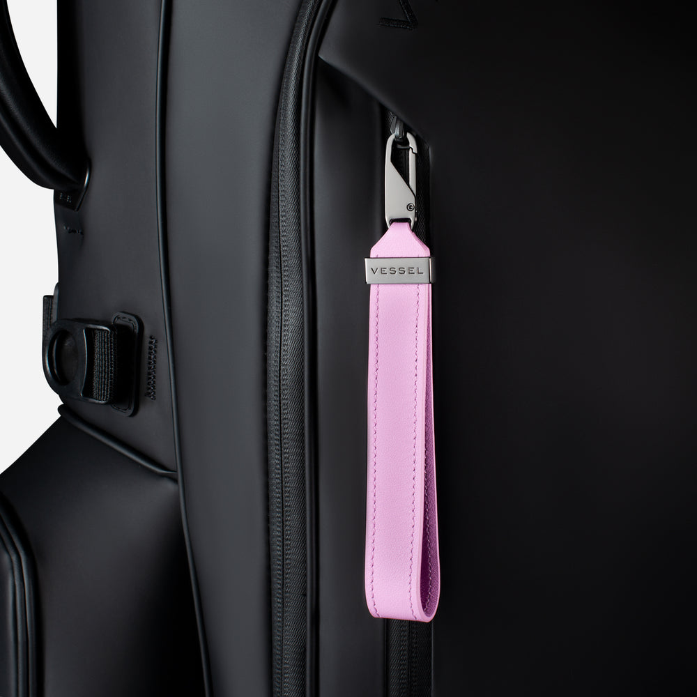 Leather Loop Pull in Pink