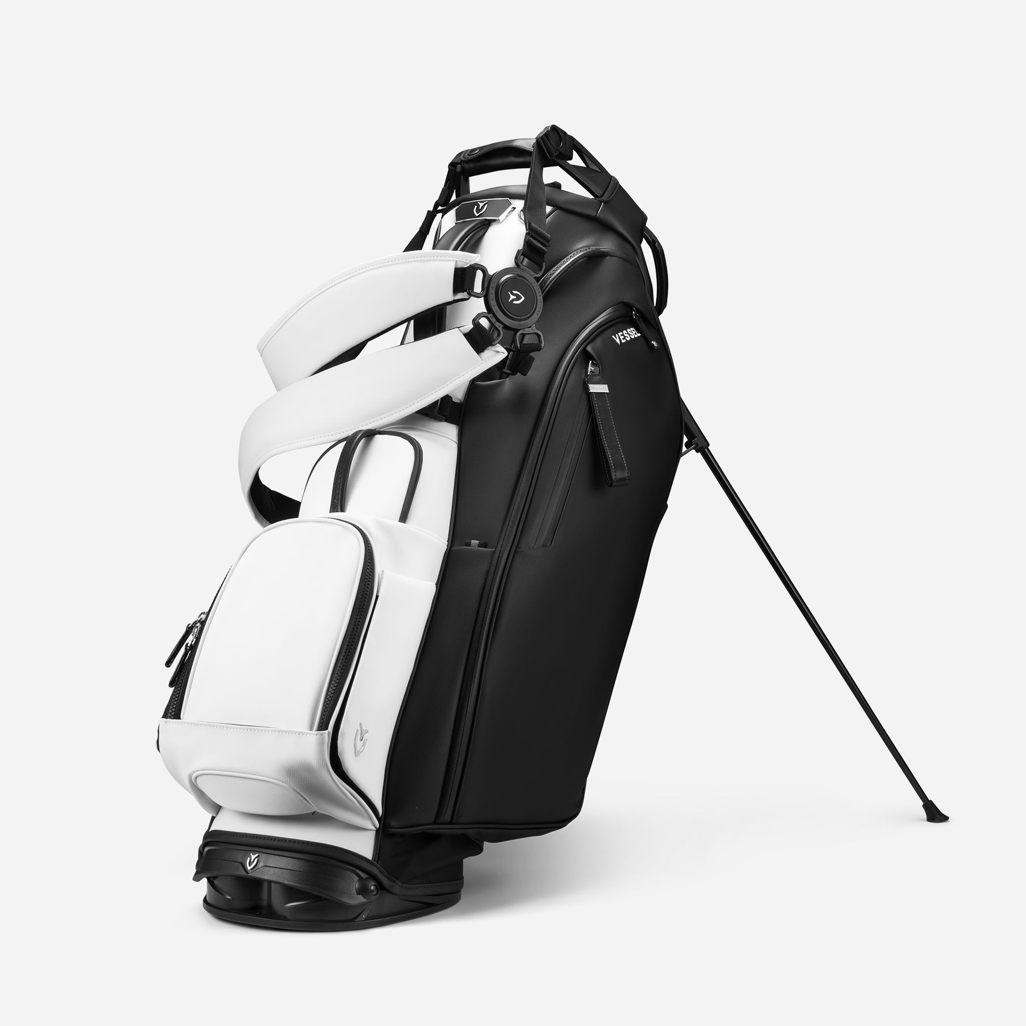 Player V Pro Stand in Tuxedo